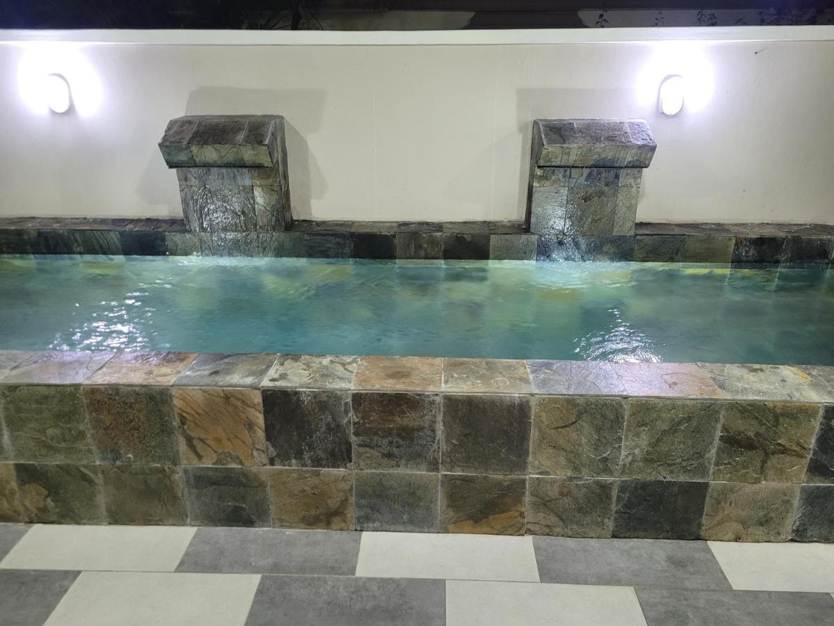 Pearl Gate Residence, Aprt No2 Flic en Flac Bagian luar foto