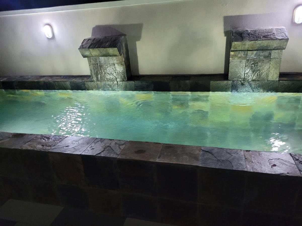 Pearl Gate Residence, Aprt No2 Flic en Flac Bagian luar foto